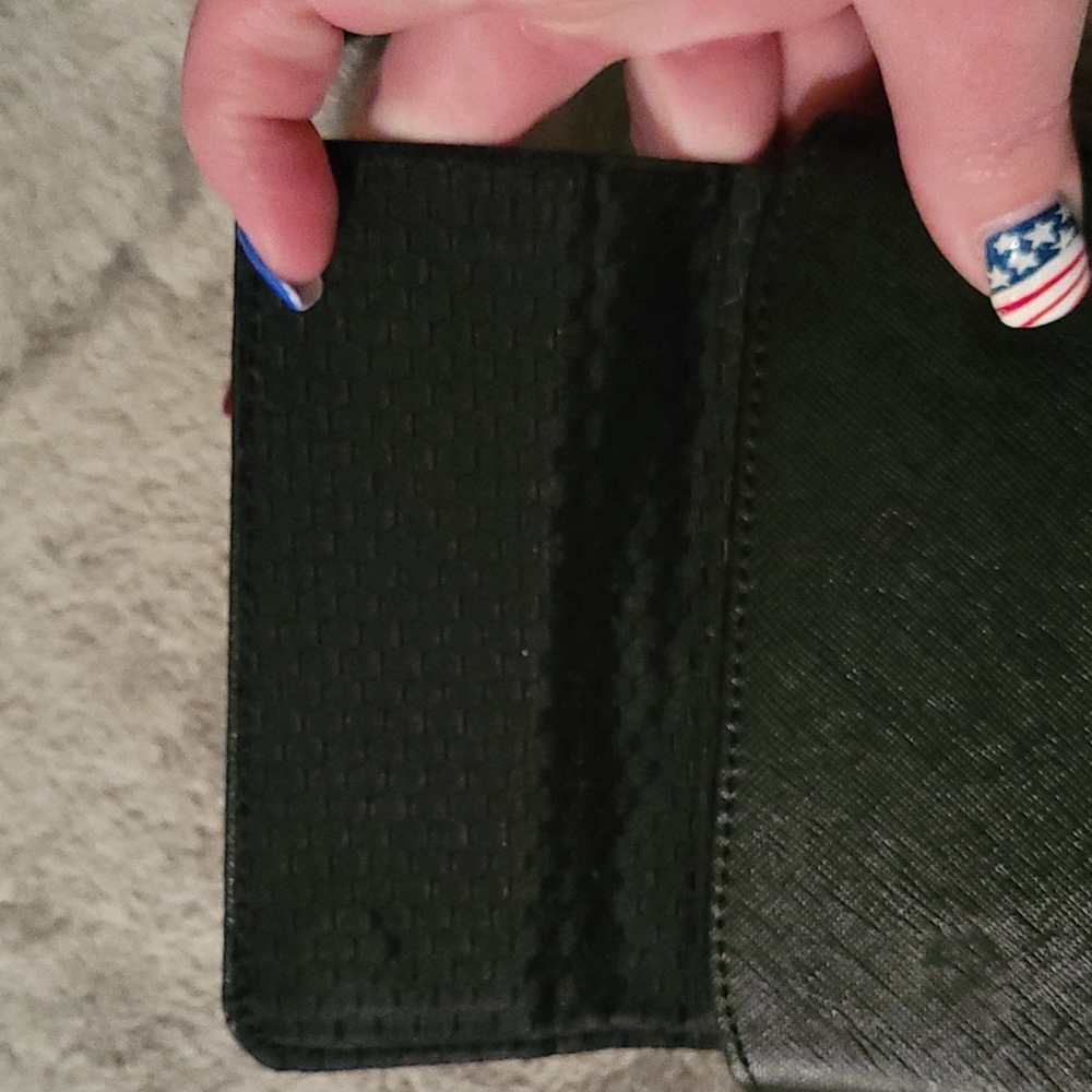 Phone case - Picture 3 of 4
